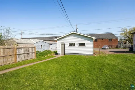 2418 W 2nd Street Duluth MN 55806
