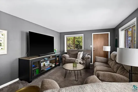 3801 Rockview Court Duluth MN 55804