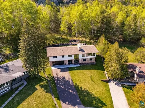 3801 Rockview Court Duluth MN 55804