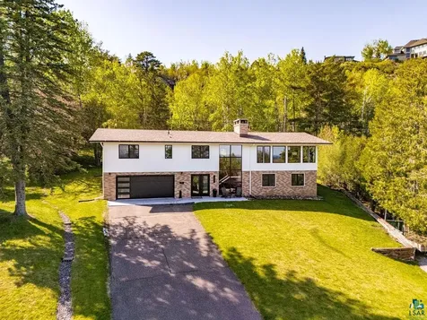 3801 Rockview Court Duluth MN 55804