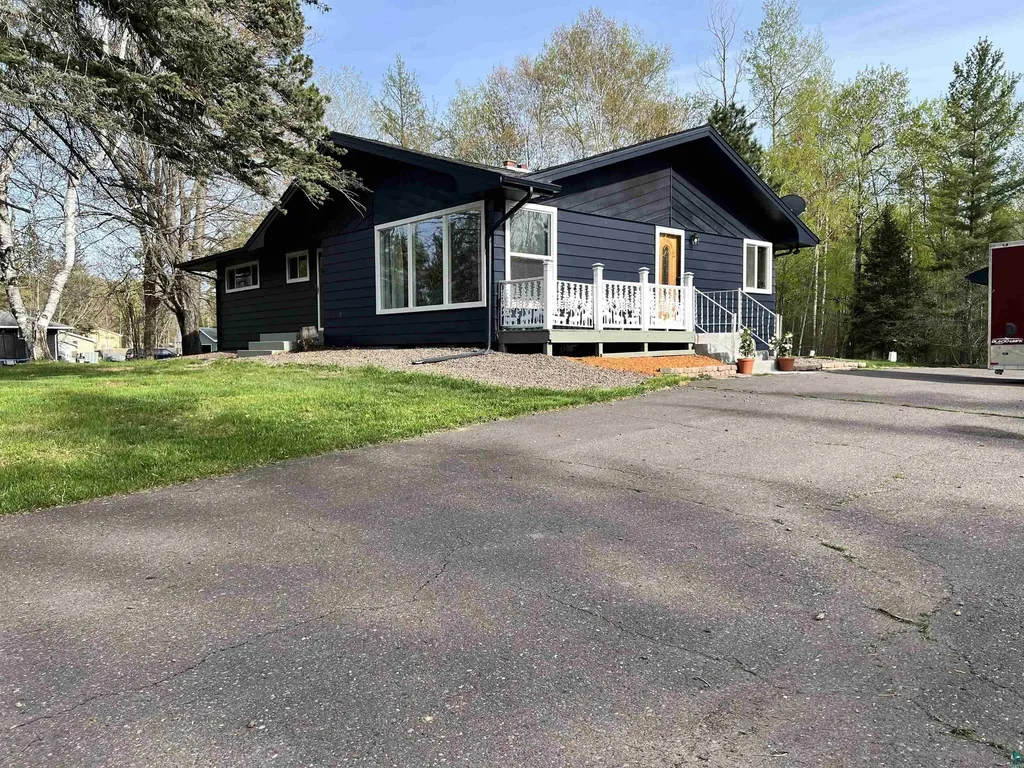 254 E Highway 61 Esko MN 55733