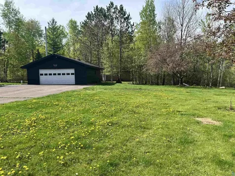254 E Highway 61 Esko MN 55733