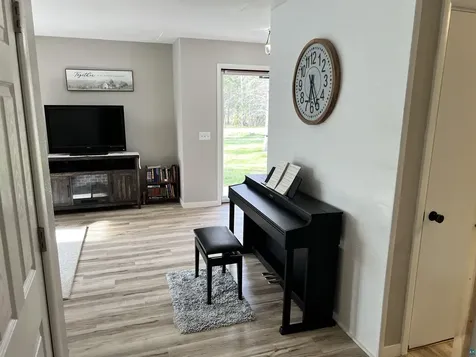 254 E Highway 61 Esko MN 55733
