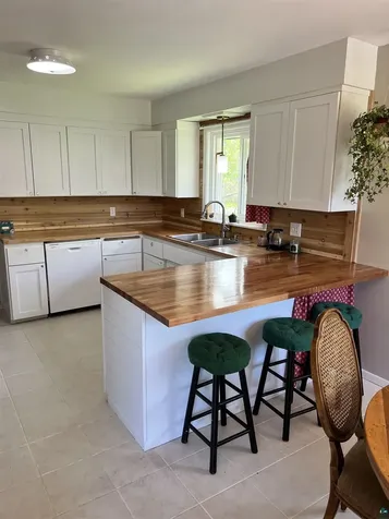 254 E Highway 61 Esko MN 55733