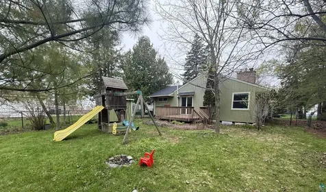 3722 E 4th Street Duluth MN 55804
