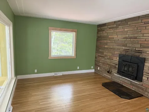 3722 E 4th Street Duluth MN 55804