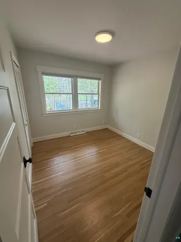 3722 E 4th Street Duluth MN 55804