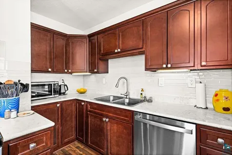 4407 W 6th Street Duluth MN 55807