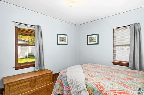 4407 W 6th Street Duluth MN 55807