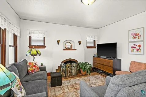 4407 W 6th Street Duluth MN 55807