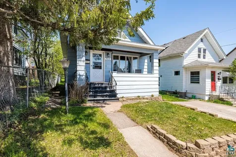 922 N 12th Avenue E Duluth MN 55805