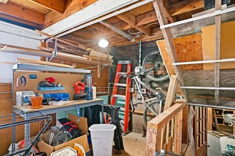 922 N 12th Avenue E Duluth MN 55805