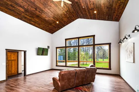 3951 Fairview Road Duluth MN 55803