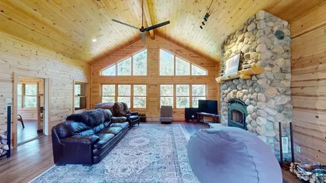695 Loon Echo Lane Grand Marais MN 55604