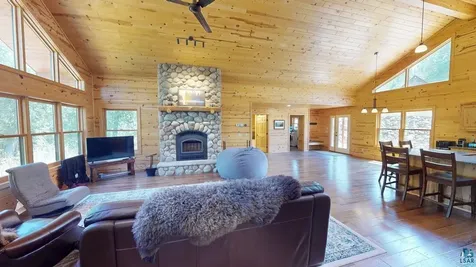695 Loon Echo Lane Grand Marais MN 55604