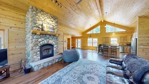 695 Loon Echo Lane Grand Marais MN 55604