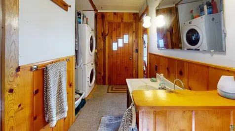12418 Rock Point Drive Kabetogama MN 56669