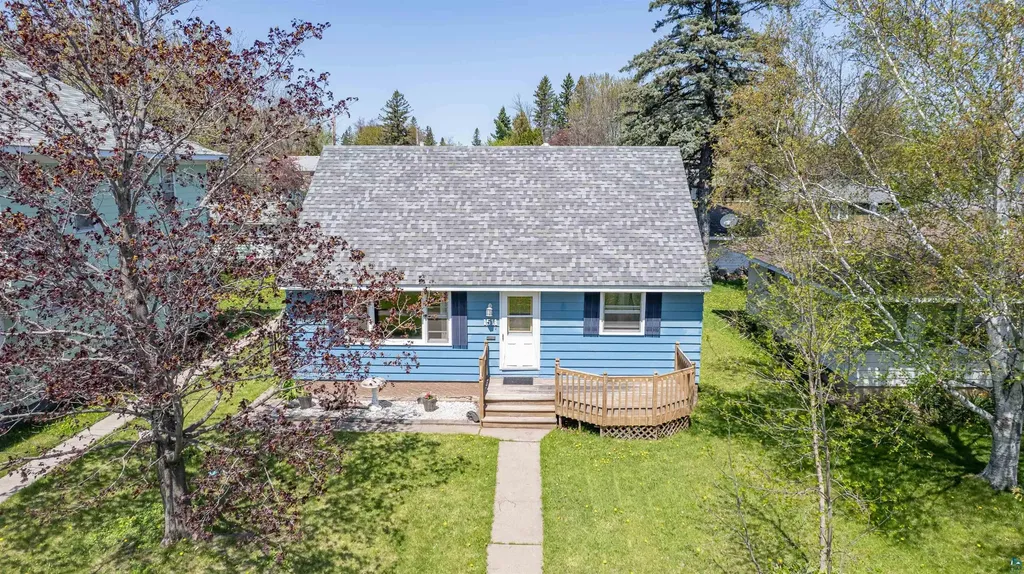 1511 N 56th Street Superior WI 54880
