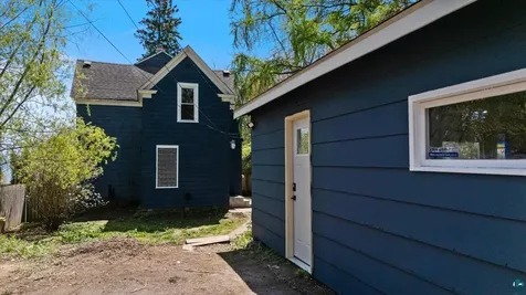 5611 London Road Duluth MN 55804
