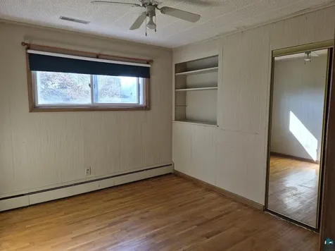 1424 E 6th Street Superior MN 54880