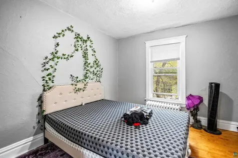 1122 E 5th Street Duluth MN 55805