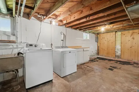 3803 W 4th Street Duluth MN 55807