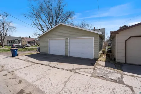 3803 W 4th Street Duluth MN 55807