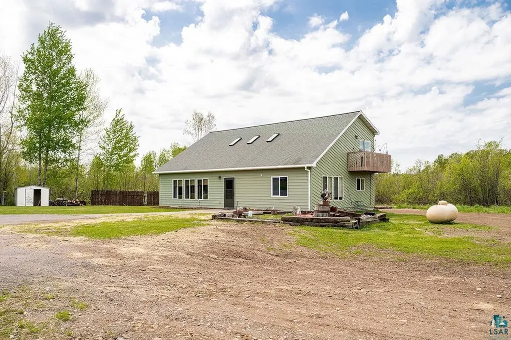 2689 County Road 61 Mahtowa MN 55707