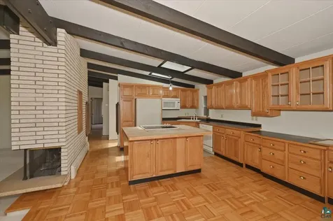 2141 Leonard Street Duluth MN 55811