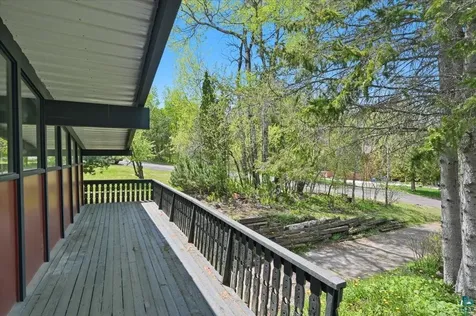 2141 Leonard Street Duluth MN 55811