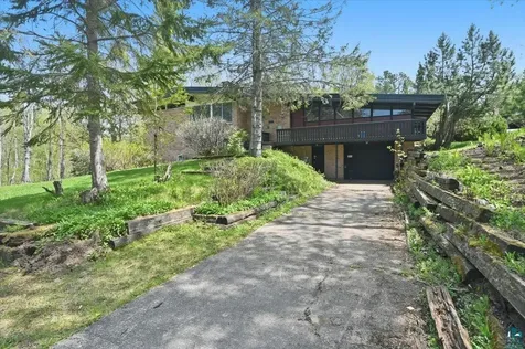 2141 Leonard Street Duluth MN 55811