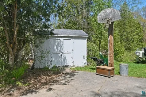 2141 Leonard Street Duluth MN 55811