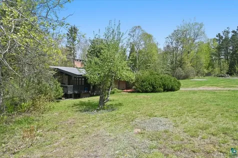 2141 Leonard Street Duluth MN 55811