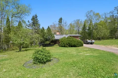 2141 Leonard Street Duluth MN 55811