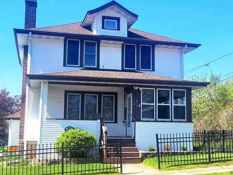 815 N 13th Avenue E Duluth MN 55805