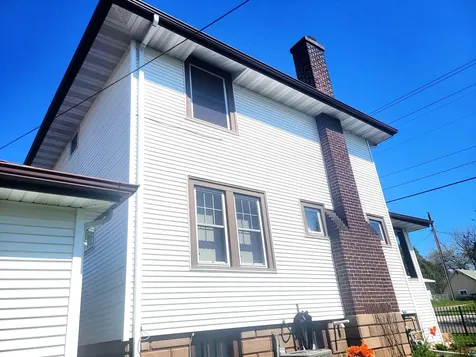 815 N 13th Avenue E Duluth MN 55805