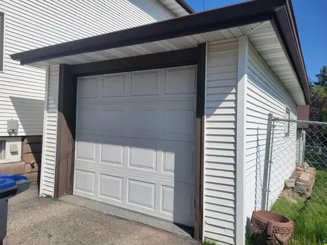 815 N 13th Avenue E Duluth MN 55805
