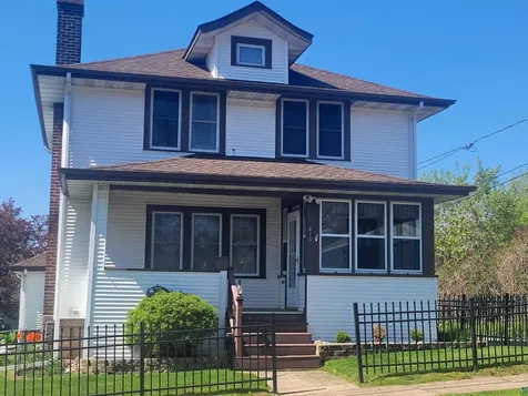 815 N 13th Avenue E Duluth MN 55805