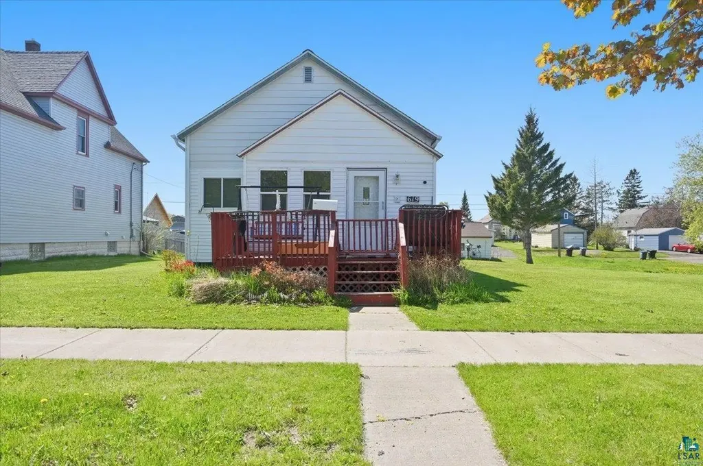 619 Fisher Avenue Superior WI 54880