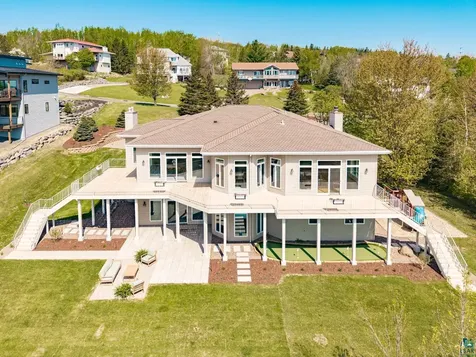 2906 W 15th Street Duluth MN 55806