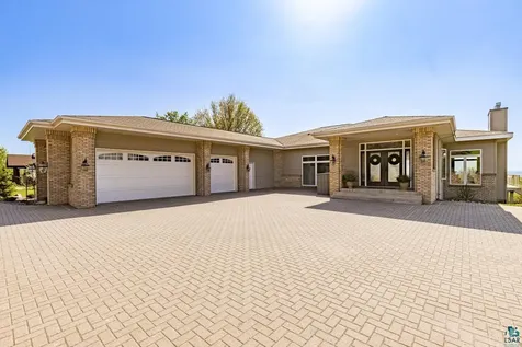 2906 W 15th Street Duluth MN 55806