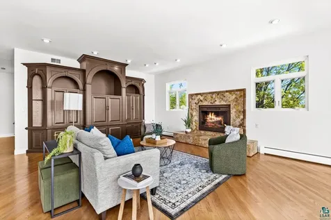 2906 W 15th Street Duluth MN 55806