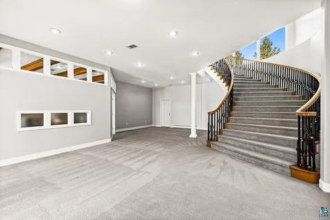2906 W 15th Street Duluth MN 55806