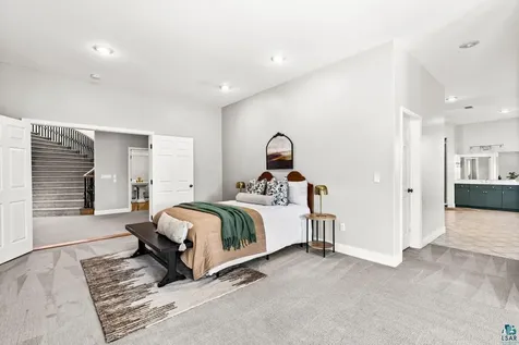2906 W 15th Street Duluth MN 55806