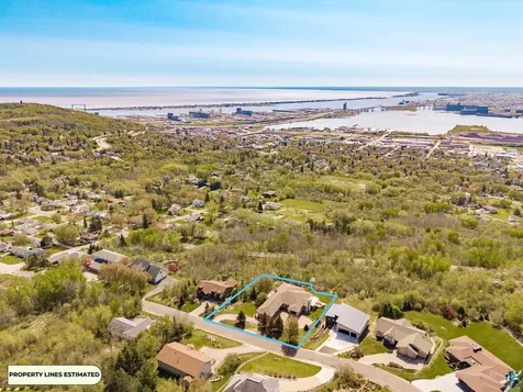 2906 W 15th Street Duluth MN 55806