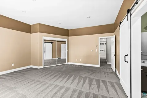 2906 W 15th Street Duluth MN 55806