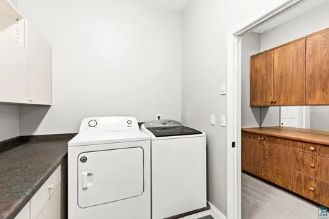 2906 W 15th Street Duluth MN 55806