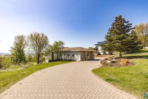 2906 W 15th Street Duluth MN 55806