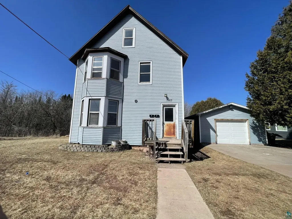 1923 W 6th Street Ashland WI 54806