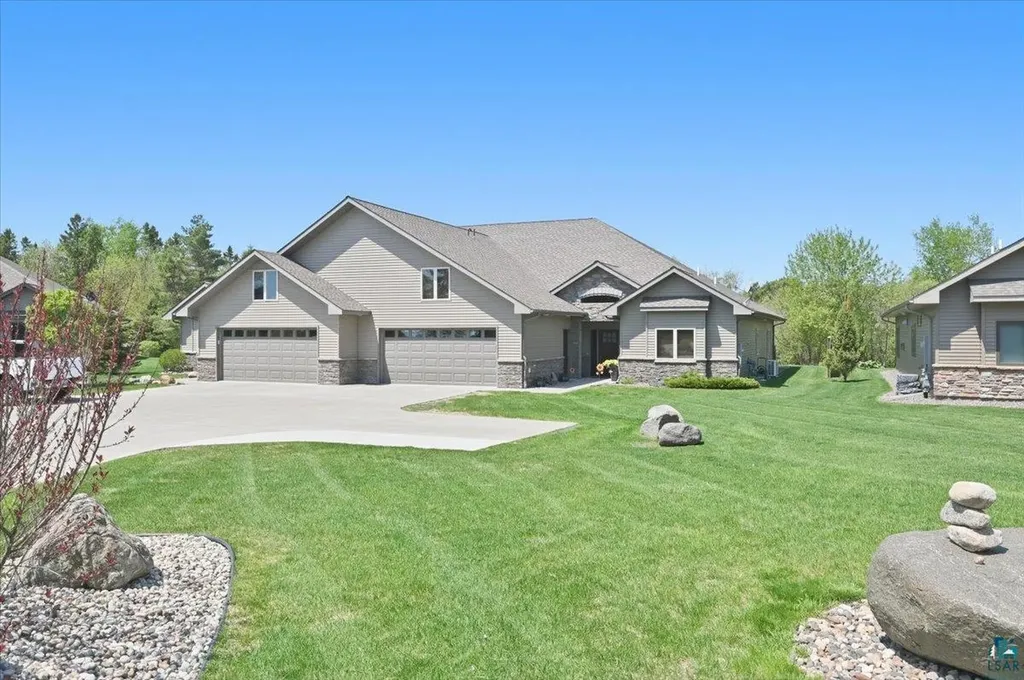 4461 Sugar Maple Drive Hermantown MN 55811